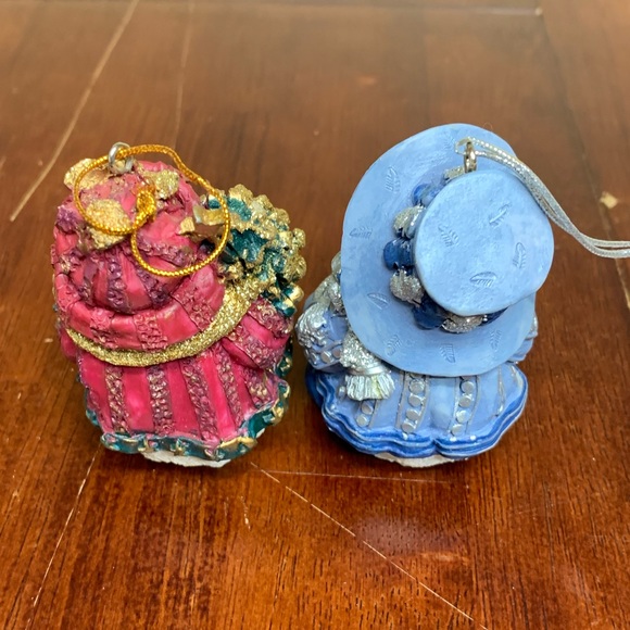 2 Snowmen Christmas Ornaments - Picture 2 of 12